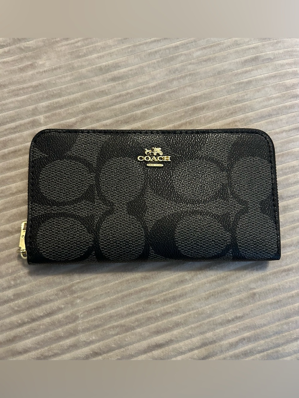 COACH Black Signature Zip-Around Wallet